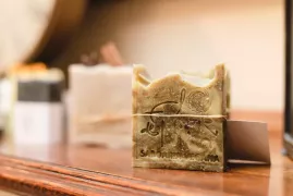 Shampoo sólido de neem com castanha 100gr - FLOR DE NIM